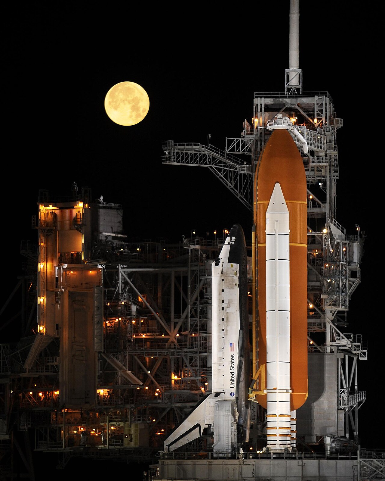 Netizens Claim Discovery of Hidden OpenAI Agent Message Board — Space Shuttle Discovery under a full moon, 03-11-09