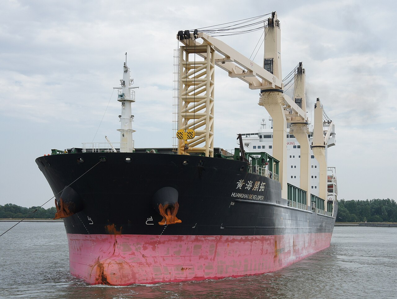Developer Ports MiniZinc Constraint Solver to MCP for AI Agents — Huanghai Developer, IMO 9458444, Zandvlietsluis, Port of Antwerp, pic1