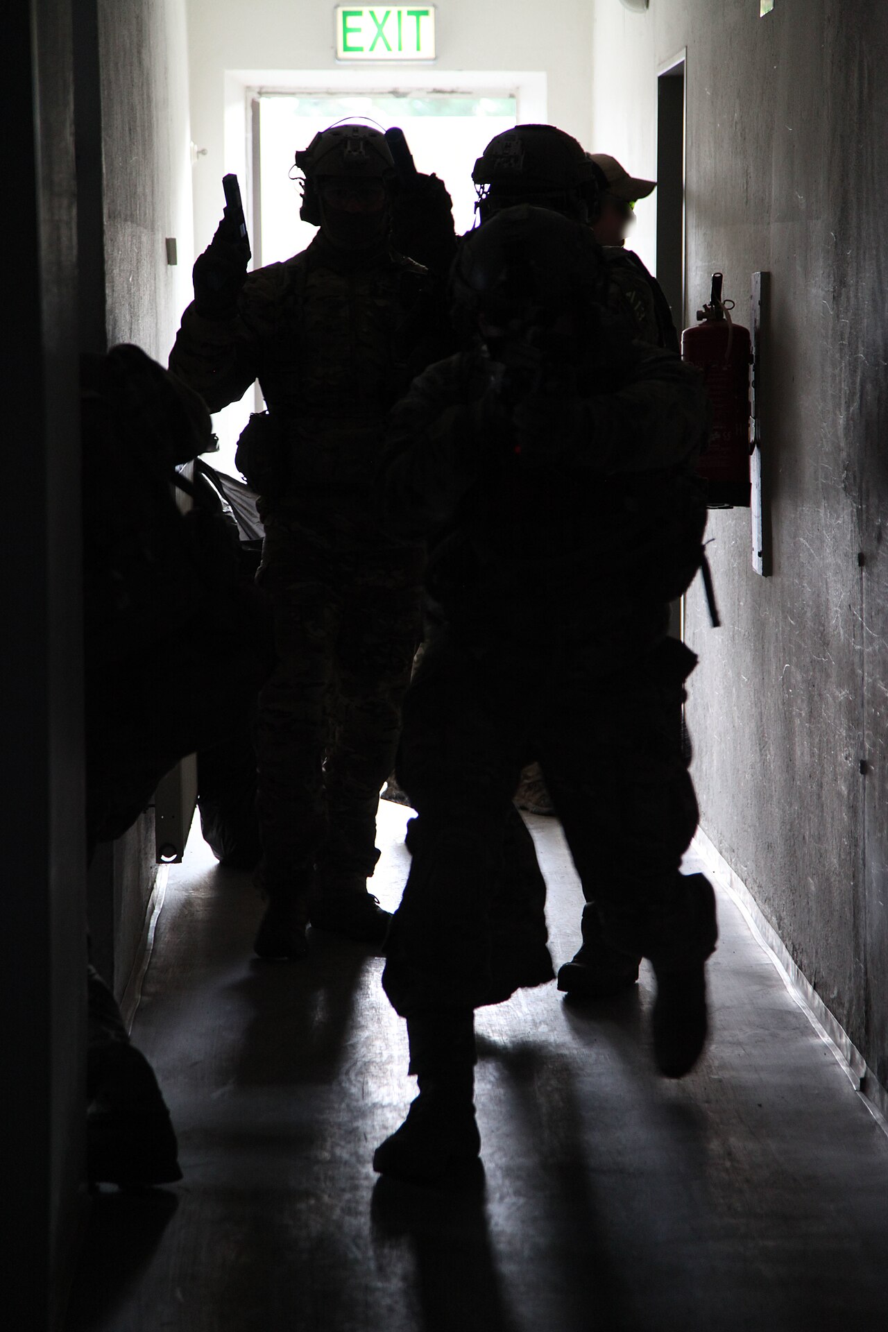 AI Leaders Join Xi State Dinner at White House — Ukraine’s Special Ops join 16 nations at Combined Resolve XI (5062972)