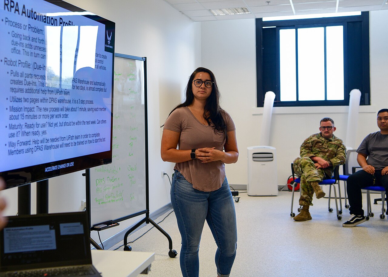 How to Automate Task Completion Summaries in Off Grid AI — Wyvern Spark hosts RPA Roadshow, Airmen automate, create (7397692)