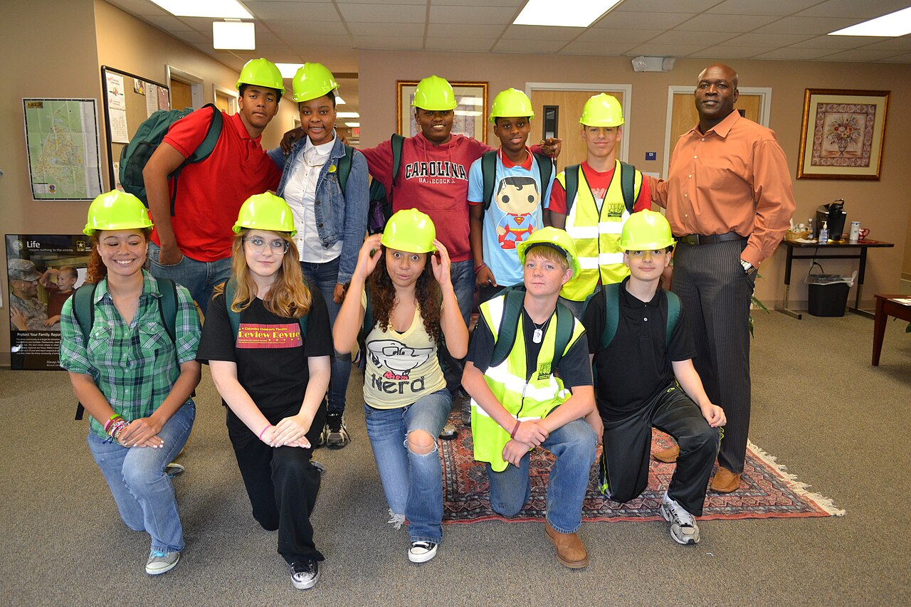 CERT-In Flags Critical AI Agent Data Breaches in Indian Firms — Teens pose during CERT training